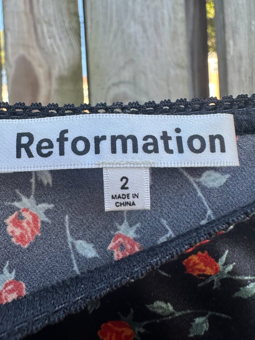 Reformation Layla Silk Midi Skirt Perla Black Red Rose Floral 2 - Picture 3 of 7